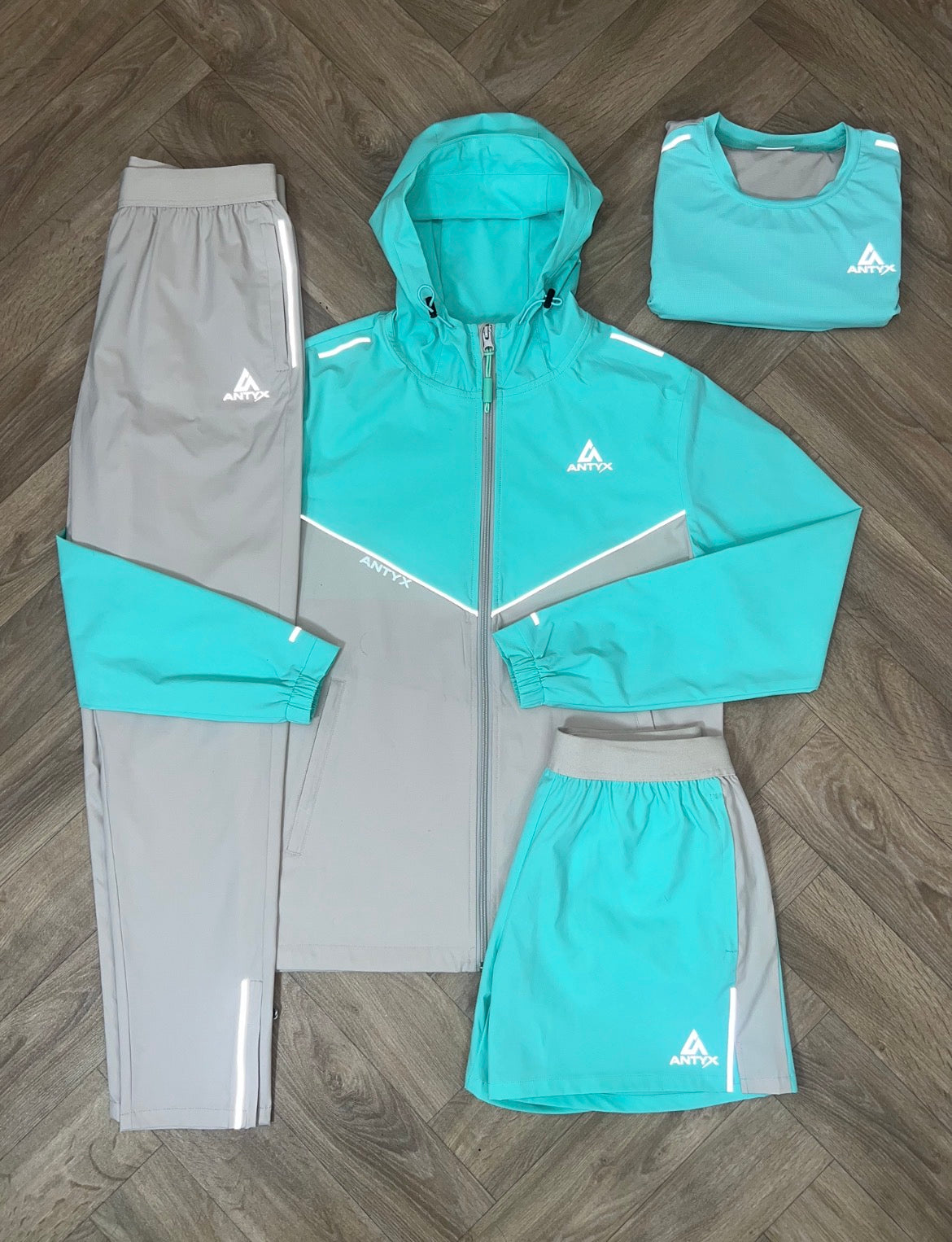 Antyx 4-Piece Set (£20 Deposit)