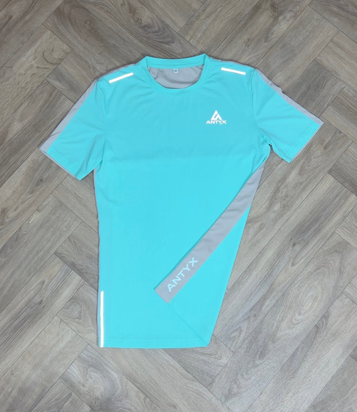 Antyx 2 Piece Set (£20 Deposit)